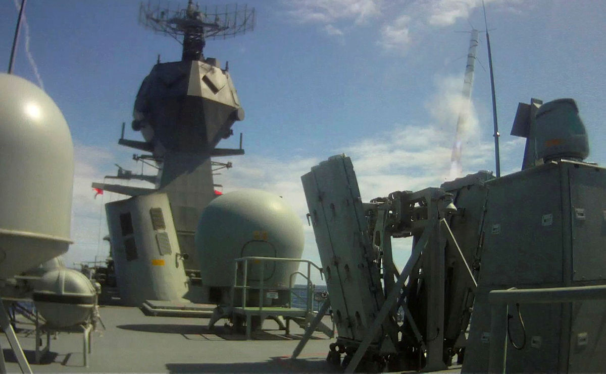 Maritime Warfare and Radar Systems Defence