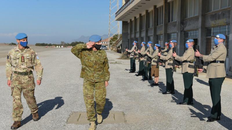 Major General Cheryl Pearce welcomed by an Honour Guard provided by the mission’s Mobile Force Reserve. 