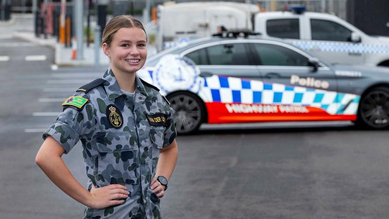 Seaman Sophie Van Der Linden at Sydney Airport during Operation COVID-19 Assist. Photo: Leading Seaman Nadav Harel