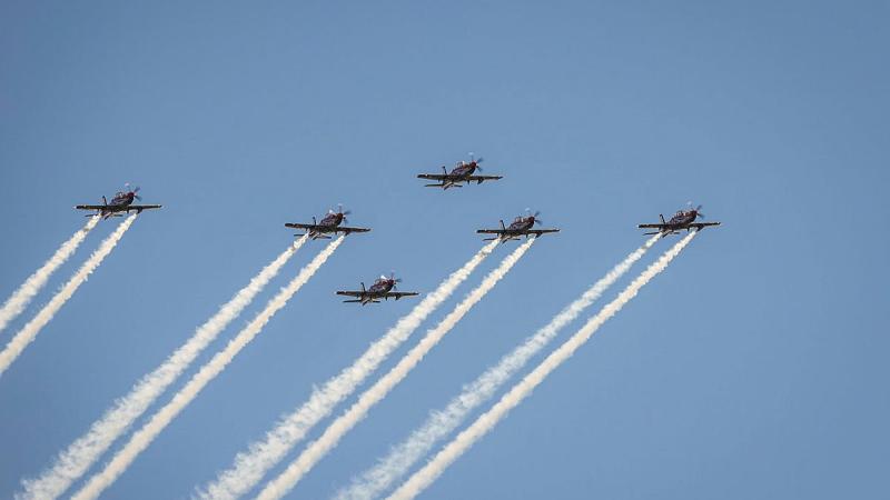 Air Force aerobatic team, the Roulettes, performs an aerobatic display with six Pilatus PC-21 aircraft from the Central Flying School during the 2021 Hunter Valley Airshow. Photo: Sergeant Nunu Campos