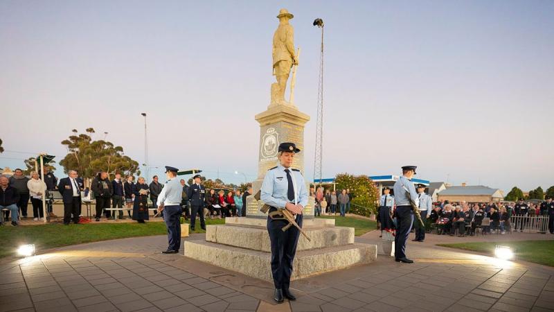 Members of No. 83 Squadron take part in the catafalque party during the 2021 Anzac Day service held at the Cenotaph, Moonta, SA. Photo: Leading Aircraftman Stewart Gould