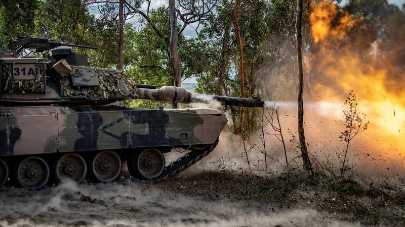 An M1A1 Abrams Main Battle Tank from 2/14 Light Horse Regiment (Queensland Mounted Infantry) conducts a live-fire defence serial with soldiers of 6RAR during Exercise Diamond Walk at Shoalwater Bay, Queensland. Photo: Private Jacob Hilton