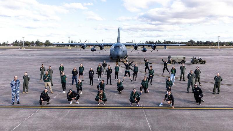 The Australian women’s rowing team visits No. 37 Squadron at RAAF Base Richmond. Photo: Corporal Dan Pinhorn