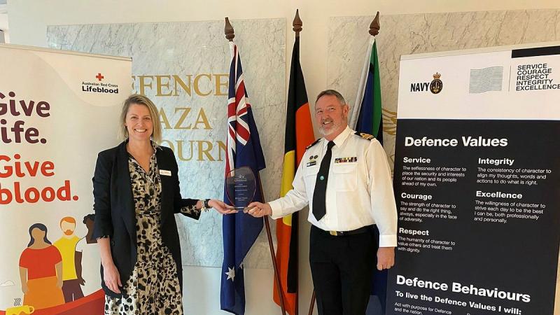 Lieutenant Commander Michael Connors was presented the Lifeblood Defence Force Challenge 2020 award by Lifeblood's Kalani Brown at Defence Plaza in Melbourne. 