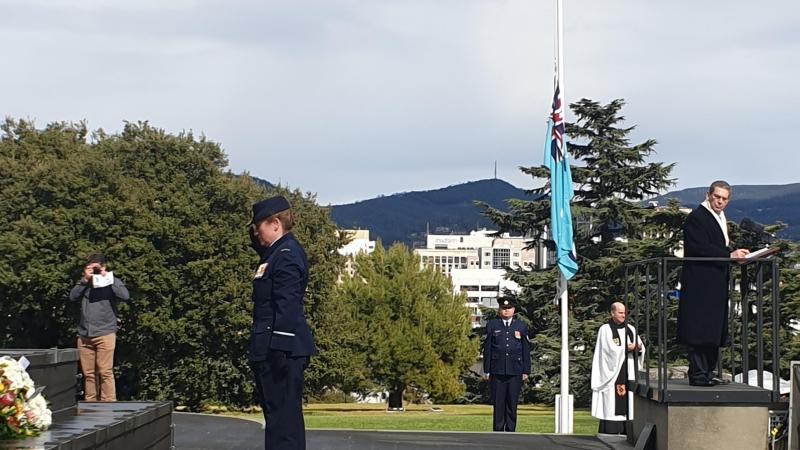Commander Combat Support Group Air Commodore Veronica Tyler lays a wreath at the Hobart Cenotaph. Photo: Sergeant Tanya Russell