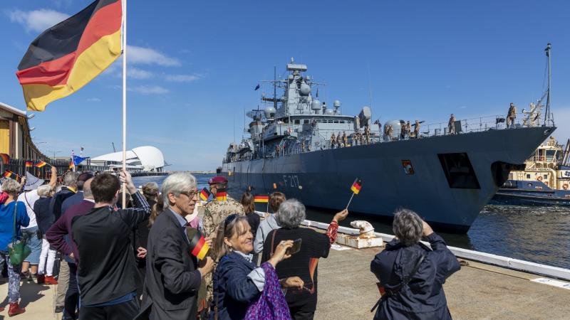 German Navy warship FGS Bayern is welcomed into Fremantle. Photo: Leading Seaman Ronnie Baltoft