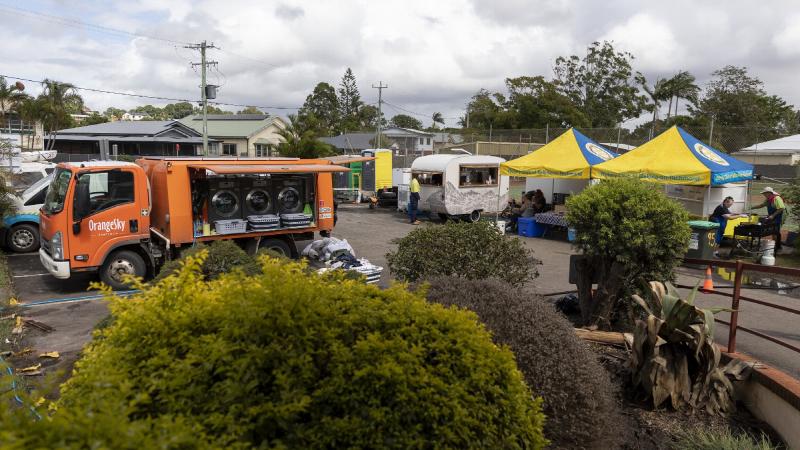 Army soldiers from 8/9 Battalion, Royal Australian Regiment, are working out of Broadwater-Rileys Hill Community Centre helping volunteers clean up flood damage and triaging support. Photo: Leading Seaman Kylie Jagiello