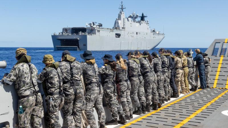 Ship’s company of HMAS Canberra enjoy a tour on board a landing helicopter dock landing craft as the ship conducts Exercise Rim of the Pacific (RIMPAC) 2022. Photo: Leading Seaman Matthew Lyall