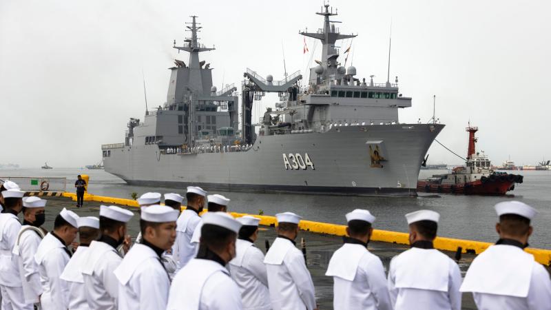 HMAS Stalwart arrives at the port of Manila, Philippines, as part of Indo-Pacific Endeavour 2022. Photos: Corporal Brandon Grey