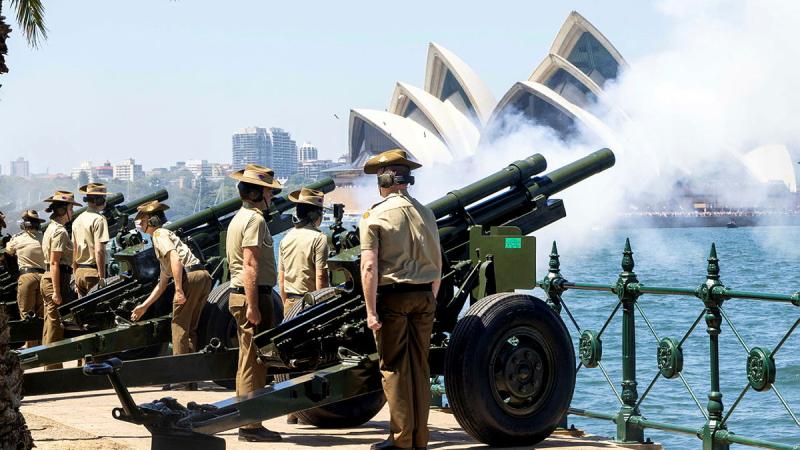 Gunners from the 9th Regiment, Royal Australian Artillery in action during the 21-gun salute as part of the Australia Day celebrations at Bradfield Park, Sydney. Photo: Sergeant Tristan Kennedy