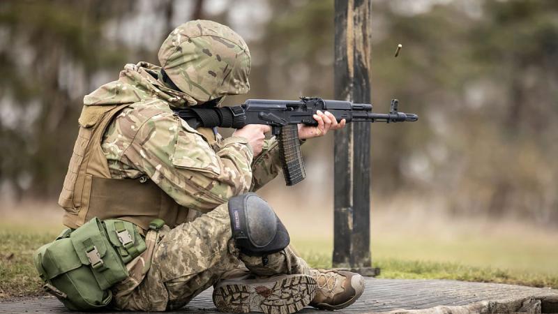 Ukrainian trainees participated in live-fire exercises during their range week of Operation Kudu, supervised by Australian Army soldiers. Photos: Corporal Jonathan Goedhart
