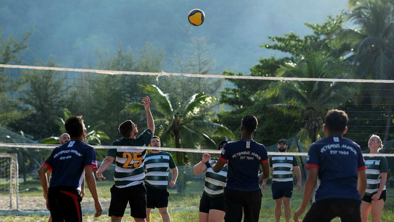 Personnel from HMAS Anzac, KD Lekir, KD Gempita, and RSS Vigilance play beach volleyball during the Exercise Bersama Shield sports day on Tioman Island, Malaysia. Photos: Leading Seaman Jarryd Capper
