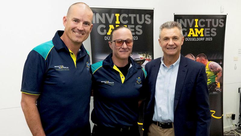 Invictus Games Team Australia co-captains Flight Sergeant Nathan King, left, and Able Seaman Taryn Dickens with Assistant Minister for Defence Matt Thistlethwaite at the Sydney Academy of Sports and Recreation, Narabeen, Sydney. Photo: Chief Petty Officer Andrew Dakin