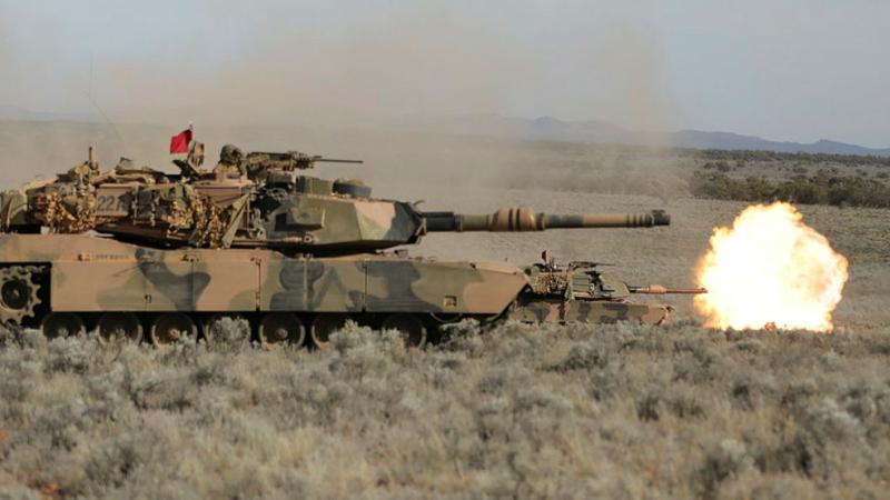 Australian Army M1 Abrams tanks fire during Exercise Paratus Walk at Cultana Training Area, South Australia. Photos: Sergeant Peng Zhang