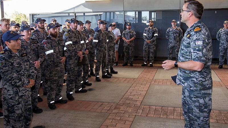 Deputy Chief of Navy, Rear Admiral Jonathan Earley, presents a Group Commendation, to MH-60R Technical Training – Seahawk Simulation Warfare Centre at HMAS Albatross Nowra. 
