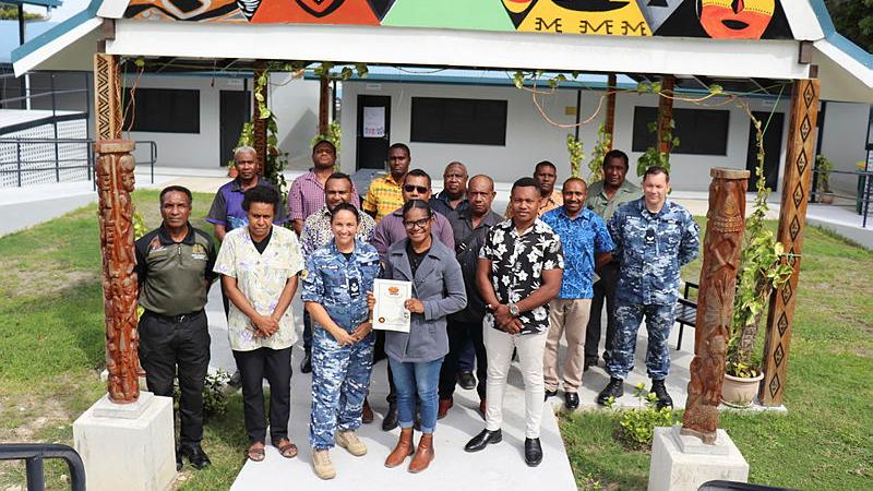 SPS ATW Air Power Leadership Course Officer group participants with Flight Sergeant Anthea Lee, Corporal Daniel Holt at Kumul Leadership Centre, Murray Barracks, PNG.