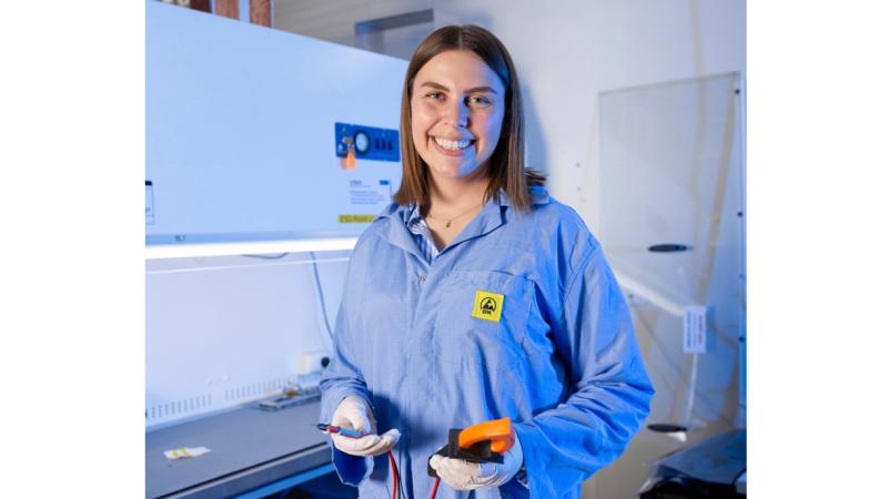 Scientist Franke Agenbag working in the CubeSat Labortory, Edinburgh, SA. 