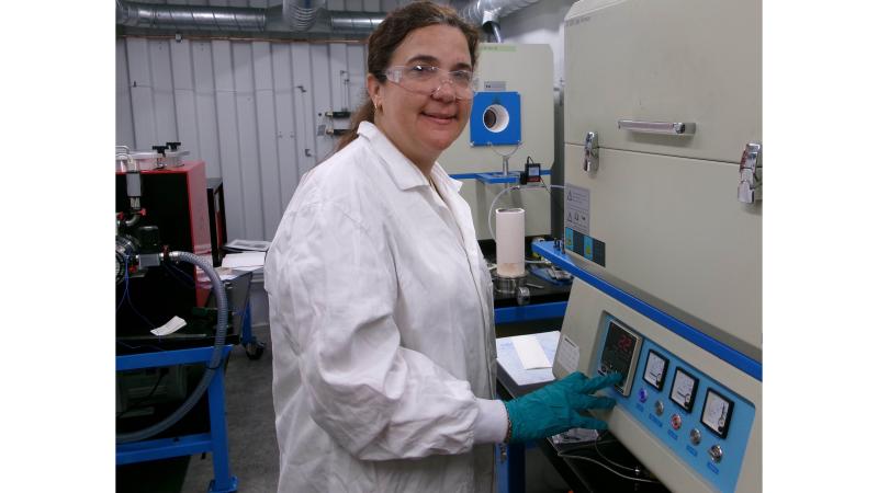  Dr Miriem Santander Borrego is a chemical science specialist working with materials in the Extreme Environment Materials & Forensics laboratory at the DST Group Eagle Farm, Brisbane. 
