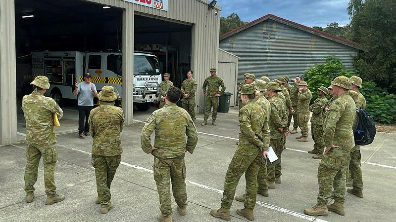 State Emergency Services brief Australian Army soldiers of 144th Signal Squadron during Exercise Mercury Scatter in Yankallila, South Australia. 