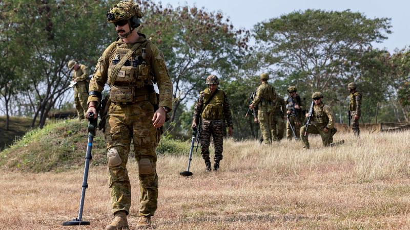 Australian Army soldier Sapper Luke leads a joint patrol with Indian Army soldiers during Exercise Austrahind 2024 in Pune, India. Photo: Corporal Nakia Chapman
