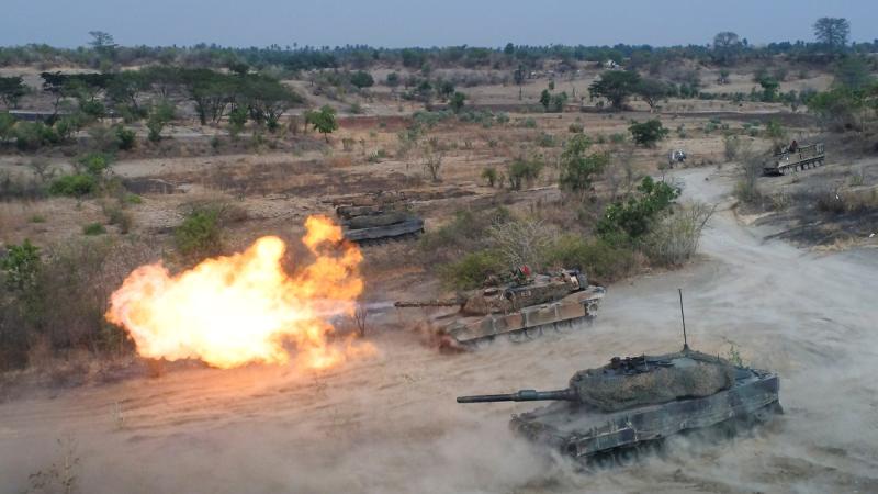 An Australian Army M1A1 Abrams fires while working side-by-side Indonesian National Armed Forces Leopard 2 tanks during a combined joint live-fire practice on Exercise Keris Woomera 2024 in East Java, Indonesia.