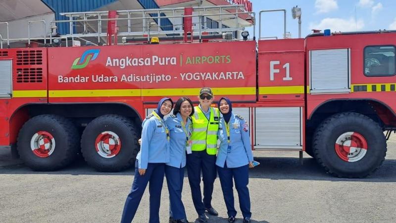 Flight Lieutenant Jill Brix, third from left, at the third Wildlife Hazard Management training workshop at Adisutjipto Air Force Base, Yogyakarta.