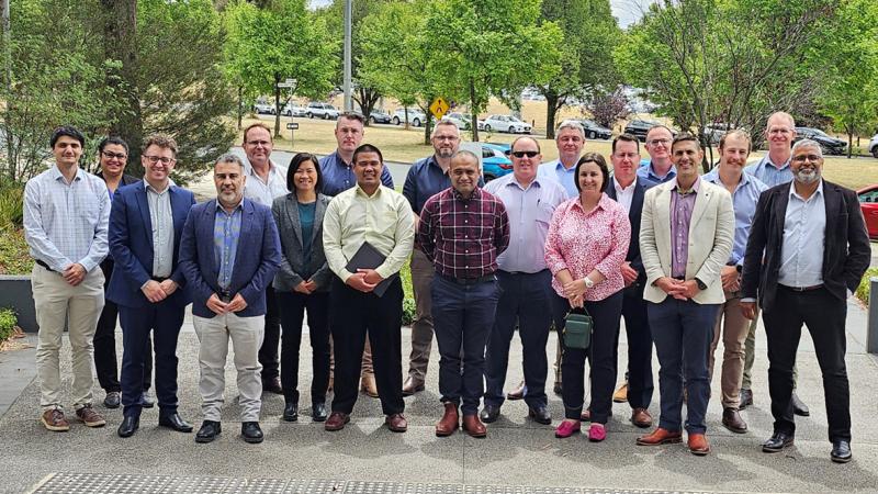 Members of the Australian Command and Staff College – Capability Management program visit the Visualisation Suite and Hunter Explorer.