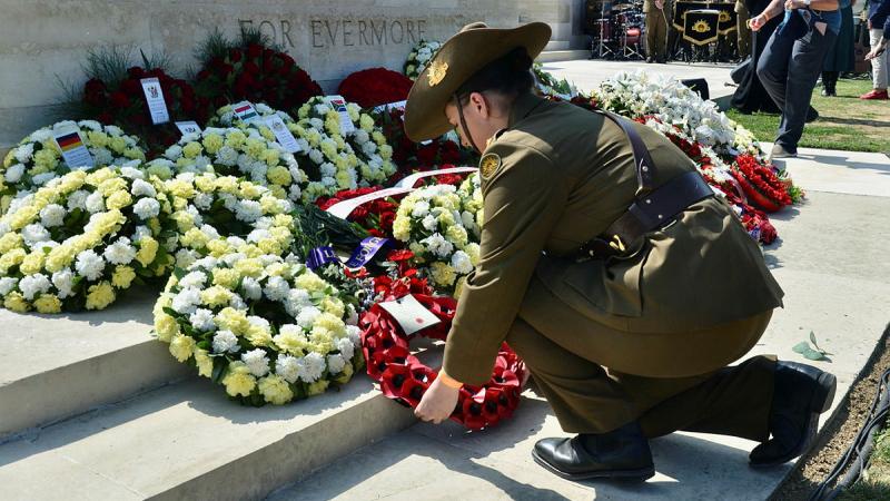 Captain Tahali Thomas lays a wreath at Lone Pine Cemetery, Gallipoli, Türkiye commemorating 100 years of the formation of the Royal Australian Corps of Signals. 