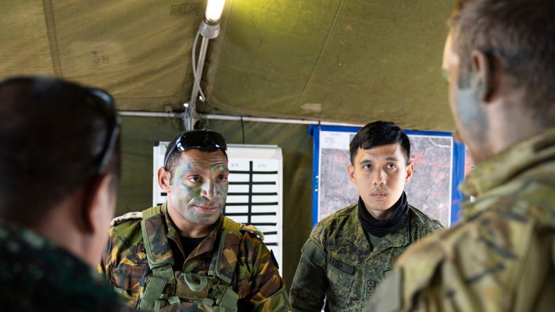 Officers from the Australian Army, Papua New Guinea Defence Force and the Malaysian Armed Forces conduct planning during Exercise Talisman Sabre.