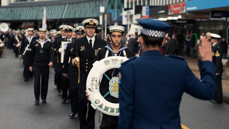 Ship's company of HMAS Canberra exercise their Freedom of Entry through the streets of Wellington.
